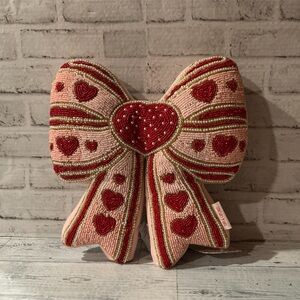 Love & Cupcakes 14x16 Beaded Bow Valentine Pillow